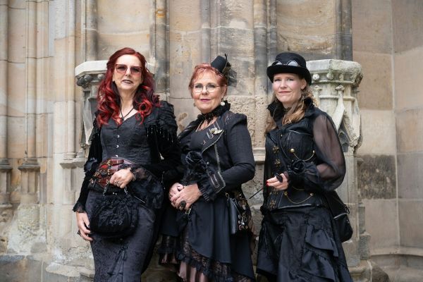 Top steampunk clothing ideas: stylish outfits and must-have accessories